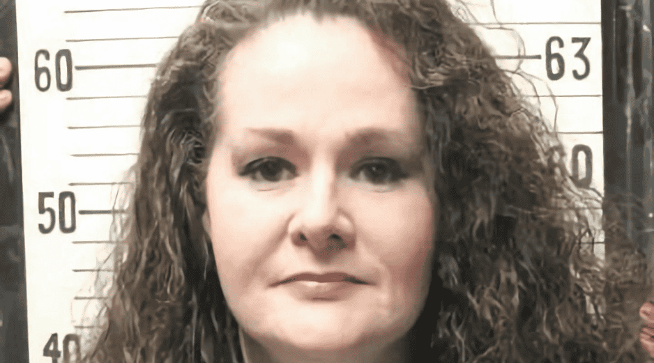 Fotografía cedida por el Departamento de Correccionales de Tennessee donde aparece la rea Christa Pike, quien recibió la pena capital como castigo después de ser condenada en 1996 por el asesinato de Collen Slemmer. EFE/ Correccionales De Tennessee