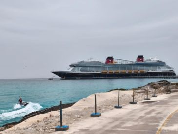 Una de las opciones de la flota Disney Cruise Line es el barco "Disney Destiny" con destino a las Bahamas. ESPECIAL/X. MARTÍNEZ.