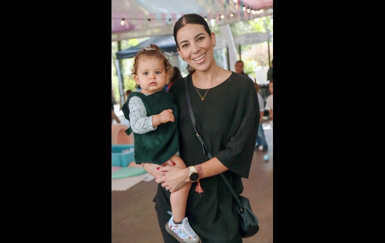 Constanza Orozco Moller y Cristina Moller. GENTE BIEN JALISCO / Cumpleaños de Eugenia Salles
