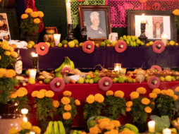 La composición del altar puede cambiar de una familia a otra, pero existen elementos que se han convertido en parte esencial de la tradición. ESPECIAL/Canva