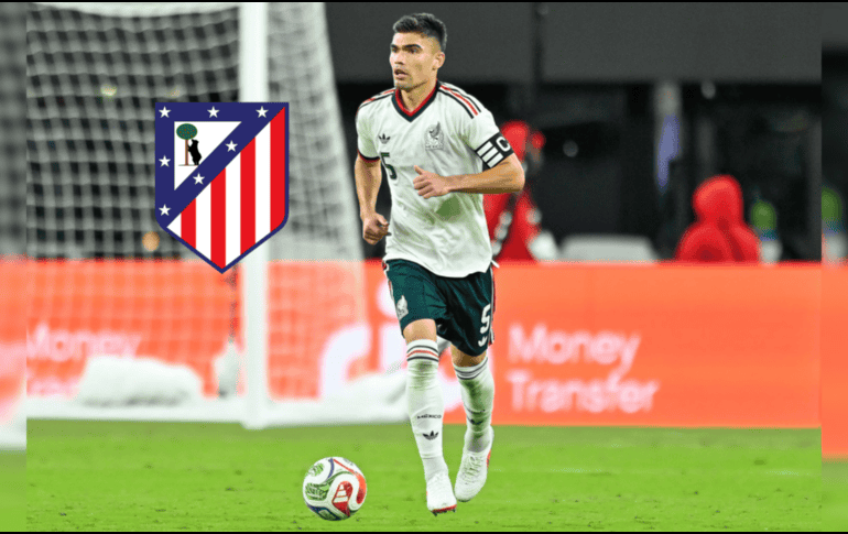 Johan Vásquez atraviesa uno de los mejores momentos en su carrera, capitán y pieza clave del Genoa, y convocado indiscutible dentro de la Selección Mexicana. IMAGO7 / CANVA