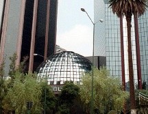 Al interior del mercado mexicano, destacaron las ganancias de las emisoras Coca Cola Femsa, Femsa, Chedraui, La Comer y Grupo Carso. AFP/ARCHIVO