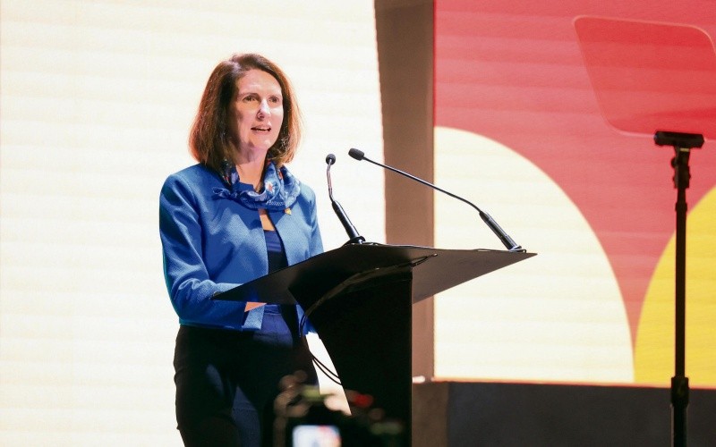 Jessica Turner. La apertura estuvo encabezada por la directora ejecutiva de QS, quien agradeció la hospitalidad y recordó eventos previos de la institución en Londres y Washington. ESPECIAL&nbsp;