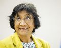 La juez sudafricana Navanethem "Navi" Pillay ganó el Premio Nobel de la Paz 2026 "por su labor en favor de la paz y el derecho internacional". EFE/V. Flauraud