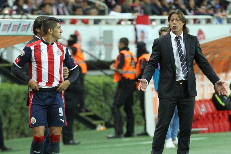 Almeyda protagonizó varios duelos ante el América durante su etapa con Chivas. IMAGO7