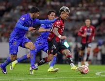 El duelo también tendrá un capítulo especial en los banquillos. Hernán Crespo y Gabriel Milito comparten nacionalidad y una trayectoria vinculada al futbol argentino. IMAGO7