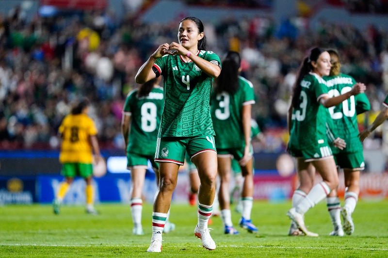 Rebeca Bernal acortó la distancia del Tri en el marcador al final del primer tiempo. IMAGO7