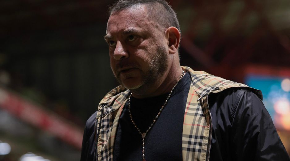 Antonio Mohamed fue expulsado durante el encuentro por indicación del árbitro, quien le mostró la tarjeta roja directa. IMAGO7