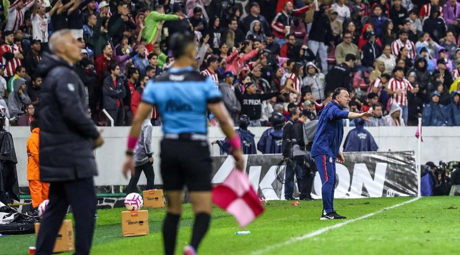 Las Chivas de Milito acumulan tres partidos sin poder ganar. EL INFORMADOR/A. Navarro