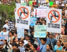 Madres de familia denuncian afectaciones a su salud y gastos adicionales por la crisis del agua en Guadalajara. EL INFORMADOR/J. ACOSTA.