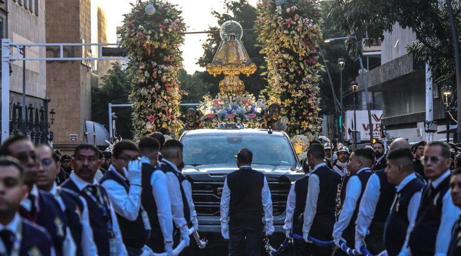 Tras la solemne Misa de Despedida en la Catedral Metropolitana de Guadalajara, la Virgen de Zapopan emprende su camino de regreso a la Basílica. EL INFORMADOR / A. Navarro