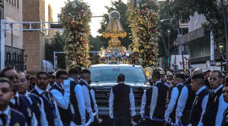 Tras la solemne Misa de Despedida en la Catedral Metropolitana de Guadalajara, la Virgen de Zapopan emprende su camino de regreso a la Basílica. EL INFORMADOR / A. Navarro