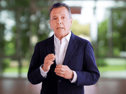 El gobernador calificó como un día difícil la jornada de protestas por el suministro de agua en Jalisco, donde cerca de 10 mil personas se movilizaron pacíficamente antes de que se registraran actos de violencia. ESPECIAL / Pablo Lemus