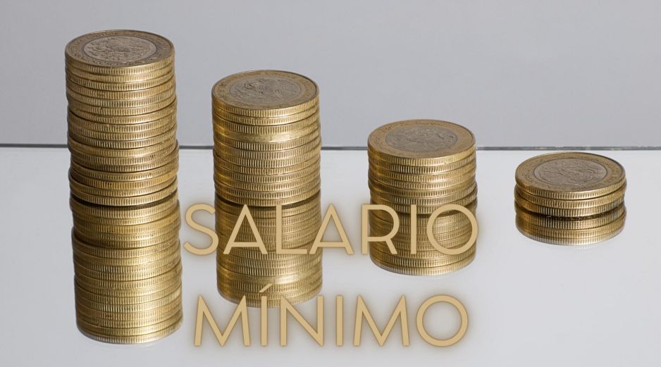 Los incrementos extraordinarios al salario mínimo permitieron que el general pasara de 88.36 pesos diarios en 2018 a 315.04 pesos en 2026. ESPECIAL / CANVA