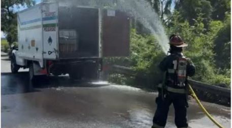 Al lugar acudieron elementos de Protección Civil y Bomberos de Ixtlahuacán del Río, quienes participaron en la atención de la emergencia. ESPECIAL