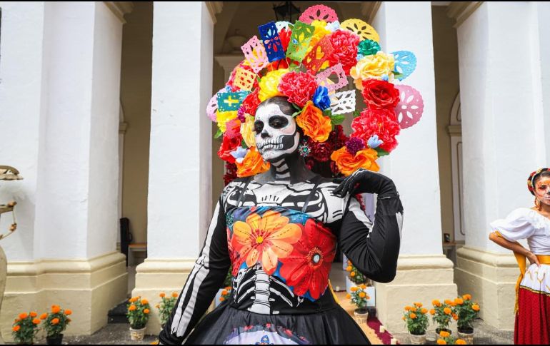 Este año el Festival está dedicado a la Tierra que es origen y es destino. A la tierra que se convierte en barro, del que nacen las figuras que son obras de arte y dan orgullo e identidad a este Pueblo Mágico. EL INFORMADOR/J. Acosta