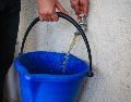 El abasto de agua en Guadalajara enfrenta una crisis histórica. Académicos advierten que la solución es compleja debido a la infraestructura obsoleta y la contaminación de fuentes como el Lago de Chapala, afectando a toda la metrópoli. EL INFORMADOR/ARCHIVO
