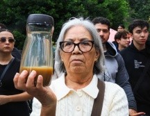 Cientos de ciudadanos realizaron una marcha pacífica con dirección a Casa Jalisco el 11 de octubre para exigir agua limpia. EL INFORMADOR / J. NAVARRO