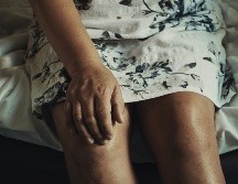 Si los futuros ensayos confirman los resultados iniciales, el descubrimiento podría abrir una nueva vía para tratar la osteoartritis. UNSPLASH