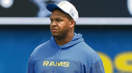 Alaric Jackson. El tackle fue sancionado tras un altercado ocurrido al finalizar el partido contra Buffalo. AFP
