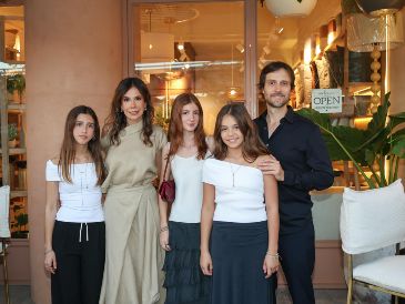 Emilia Leaño Pastor, Ana Laura Pastor, Dominica y Carlota Leaño Pastor y Juan Domingo Leaño Chaurand. GENTE BIEN JALISCO / Revista del 16 de octubre 2026