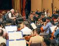 La Orquesta Filarmónica de Jalisco regresa al escenario del Teatro Degollado para inaugurar su tercera temporada de 2026, con un programa que incluye obras de Beethoven, Stravinsky y Rodolfo Halffter. EL INFORMADOR