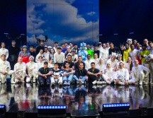 Chivas visitó el Cirque du Soleil y convivió con artistas mexicanos. EL INFORMADOR/A. Navarro