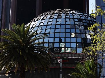 Al interior del mercado mexicano, destacaron las ganancias de las emisoras Grupo Carso, Cemex, Megacable, Pinfra y Grupo Aeroportuario del Centro. AFP/ARCHIVO