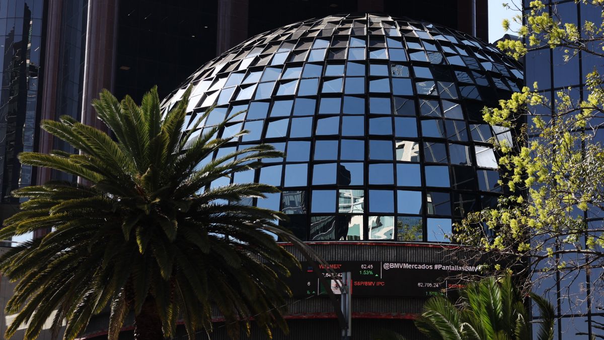 Bolsa Mexicana avanza 1.31 % en sesión positiva global y sube a 67 mil 663.29 puntos