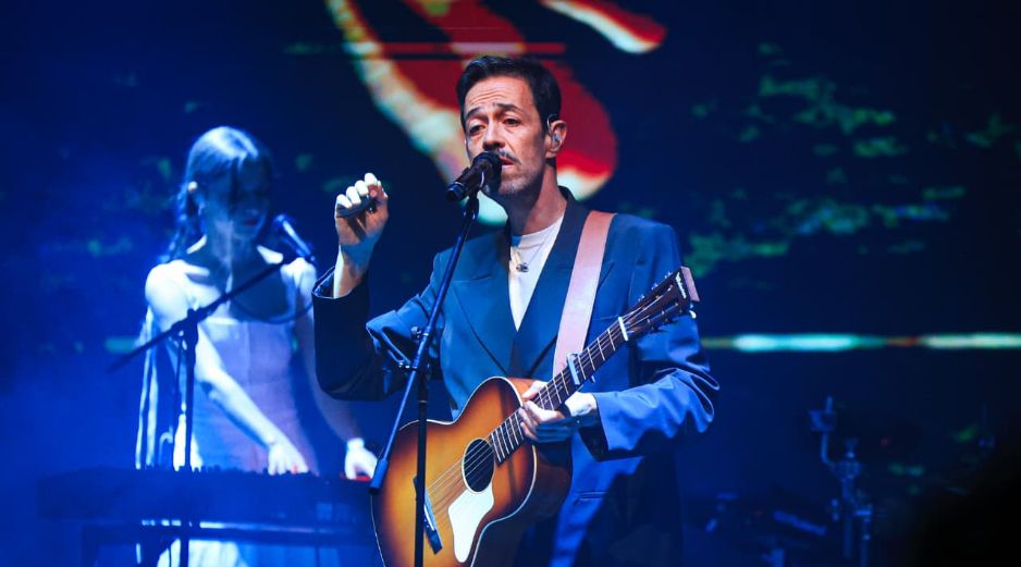 Meme del Real conquistó al público tapatío con un recorrido por su álbum solista, clásicos de Café Tacvba y versiones de otros artistas. EL INFORMADOR/J. ACOSTA.
