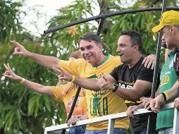 El senador Flávio Bolsonaro enfrenta una cerrada disputa electoral con el presidente Luiz Inácio Lula da Silva. AP