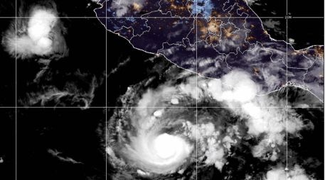Trudy podría impactar el domingo como huracán categoría 3 o 2. AP/NOAA