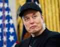 Elon Musk sorprendió al mundo al presentar el nuevo Tesla Roadster, un vehículo capaz de volar gracias a propulsores de SpaceX. ESPECIAL