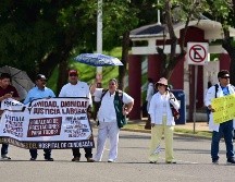 Trabajadores del IMSS bloquearán la autopista México-Pachuca este 16 de octubre. Demandan un incremento salarial del 10% y desconocen a su representación sindical, mientras preparan una nueva manifestación nacional. SUN/L. López