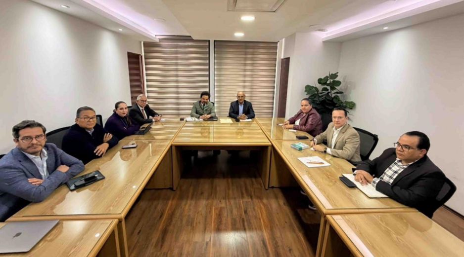 El Sindicato Nacional de Trabajadores del Seguro Social informó que se instaló formalmente una mesa de negociación y diálogo con el IMSS para revisar una nueva propuesta de incremento salarial. SUN