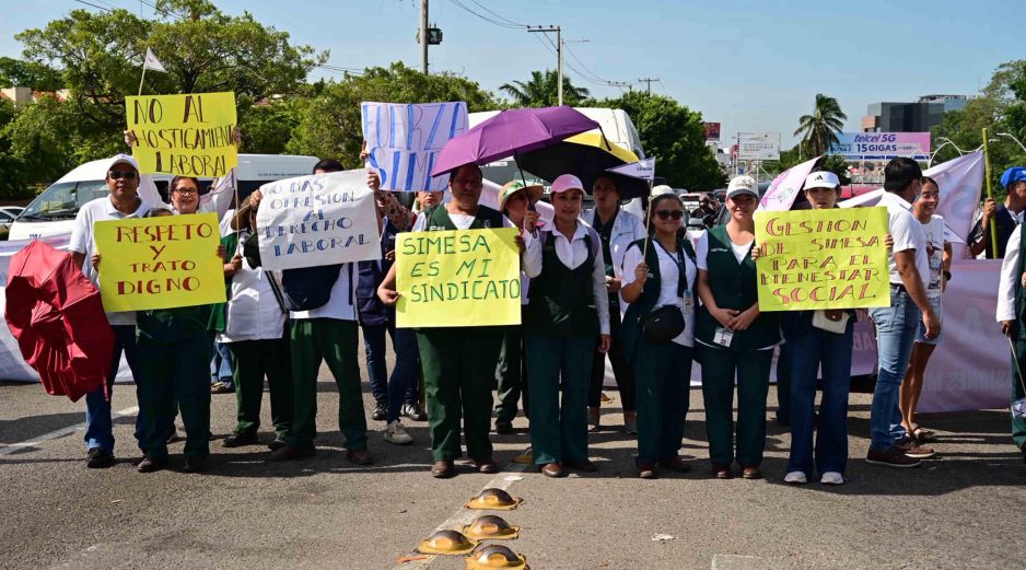 La reapertura del diálogo ocurre en un clima de tensión laboral marcado por una ola de movilizaciones iniciada en días pasados por personal de salud pública activo y jubilado. SUN/L. López