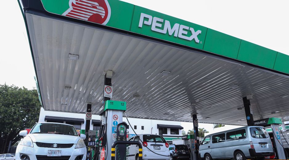 La ratificación ocurre en un contexto en el que Pemex registra una reducción de sus pasivos, pero mantiene una estrecha dependencia del apoyo financiero del Gobierno. EL INFORMADOR / ARCHIVO