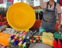 Ya sea una cubeta o un tambo grande, cualquier recipiente es apto para afrontar los tandeos. EL INFORMADOR/J. Velazco