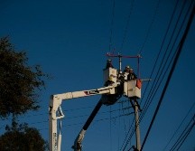 La CFE activó un protocolo de emergencia con más de dos mil 700 electricistas para enfrentar los posibles daños del huracán “Trudy” en México.  EL INFORMADOR/ARCHIVO