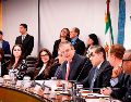 Fotografía cedida por la Secretaría de Economía de su titular, Marcelo Ebrard (c), en una comparecencia ante diputados este viernes, en Ciudad de México. EFE/Secretaría de Economía