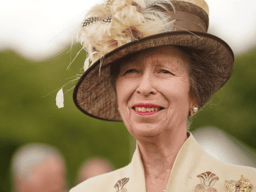La hermana del rey Carlos III se ha convertido en el miembro más popular de la familia real británica, consolidándose como el pilar más estable y respetado de la monarquía británica en 2026. ESPECIAL