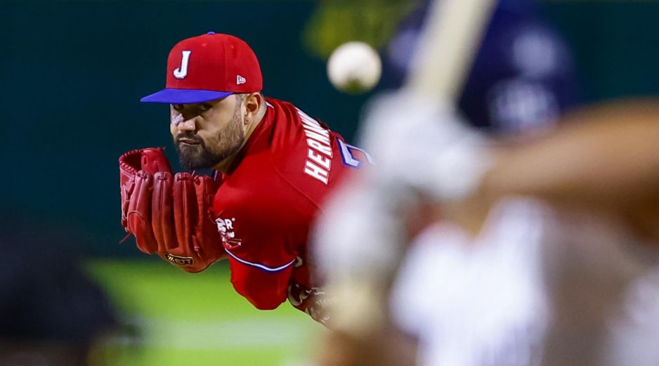 El abridor de Charros, Alemao Hernández, trabajó cinco entradas, en las que permitió cinco carreras y cinco imparables, con dos bases por bolas y sin ponches. CORTESÍA/Charros de Jalisco