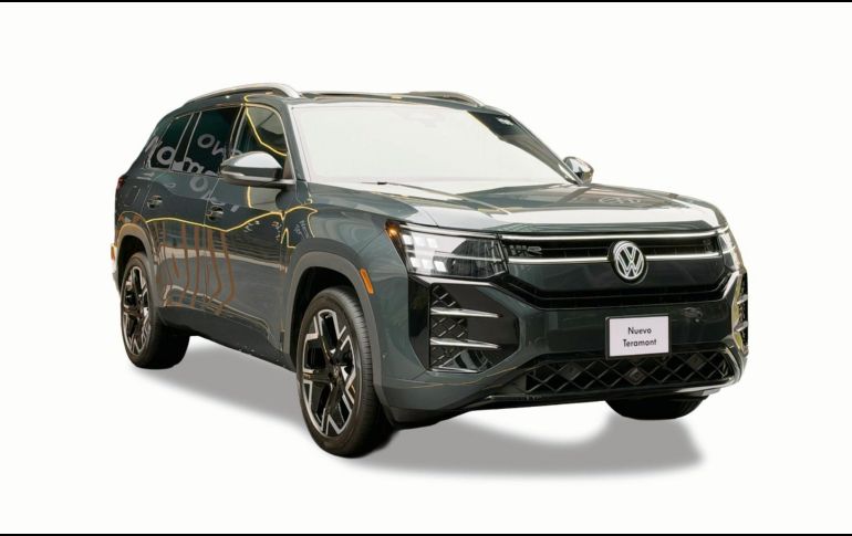 La nueva Volkswagen Teramont R-Line renueva su diseño con iluminación de ancho completo, rines de 21 pulgadas y una estética inspirada en la Tiguan. ESPECIAL
