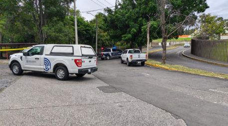 Tras confirmar el fallecimiento, los oficiales acordonaron el área para preservar los indicios y evitar el paso de personas ajenas a las diligencias. ESPECIAL