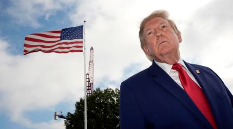 Trump aseguró que se han construido más de tres mil 200 kilómetros de muro fronterizo, aunque la cifra no es oficial. EFE/Y. Gripas