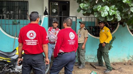 Los recorridos preventivos buscan promover el traslado de las personas a sitios seguros como refugios oficiales. ESPECIAL/UEPCBJ