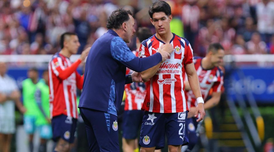 Milito dejó claro que, aunque Castillo se encuentra en la etapa final de su recuperación, su regreso deberá ser gradual. Imago7 / ARCHIVO