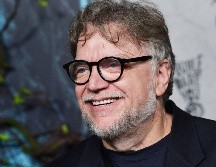 Guillermo del Toro respaldó a estudiantes de Guadalajara que denunciaron agua contaminada y exigieron acciones de las autoridades durante el FICM. AFP.