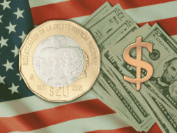 El comportamiento de la moneda mexicana ocurre a la par de un fortalecimiento generalizado de la divisa estadounidense en el mercado internacional. ESPECIAL/Canva