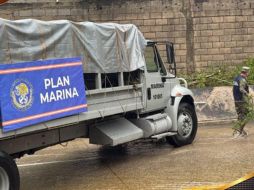 El desbordamiento de ríos y arroyos obligó a las autoridades a realizar evacuaciones preventivas y rescates. ESPECIAL/X @SEMAR_mx